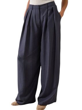 MANGO High Rise Wide Leg Trousers Navy Blue Pinstripe Pleated Front Pants Size 4